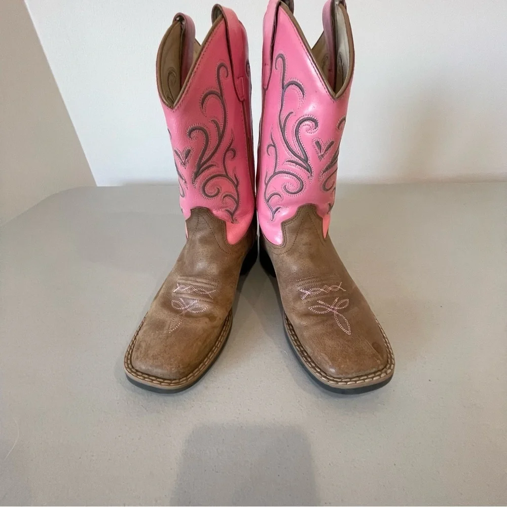 Old West girls western boots leather brown and pink rodeo western cowgirl